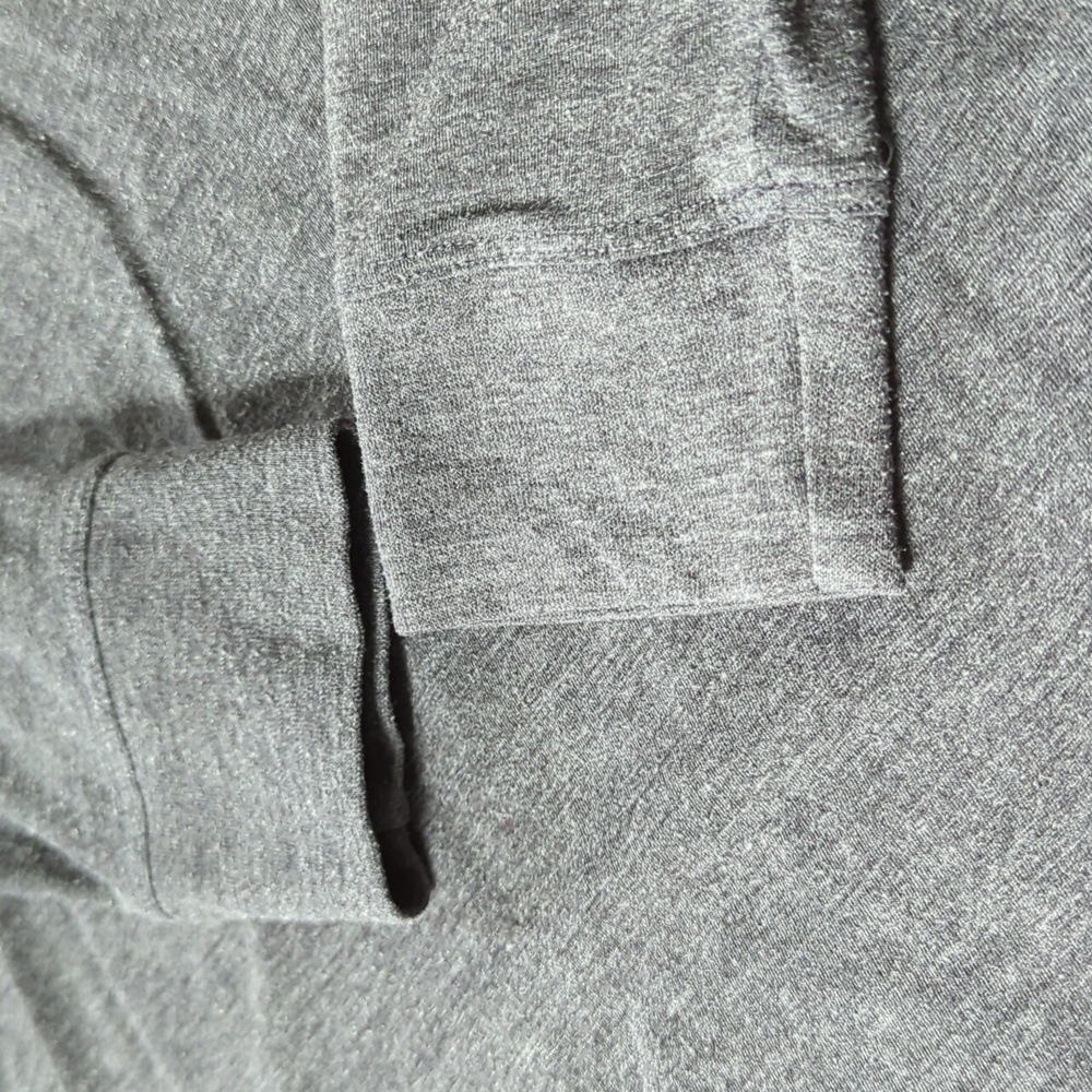 LLUNYA I Gray Grey Relaxed Good in Bed Crew Neck Long Sleeve Lounge Shirt, M - Picture 10 of 16